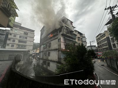 快訊／基隆民宅大火疑1人受困！她聽爆炸聲驚逃：先生還在裡面