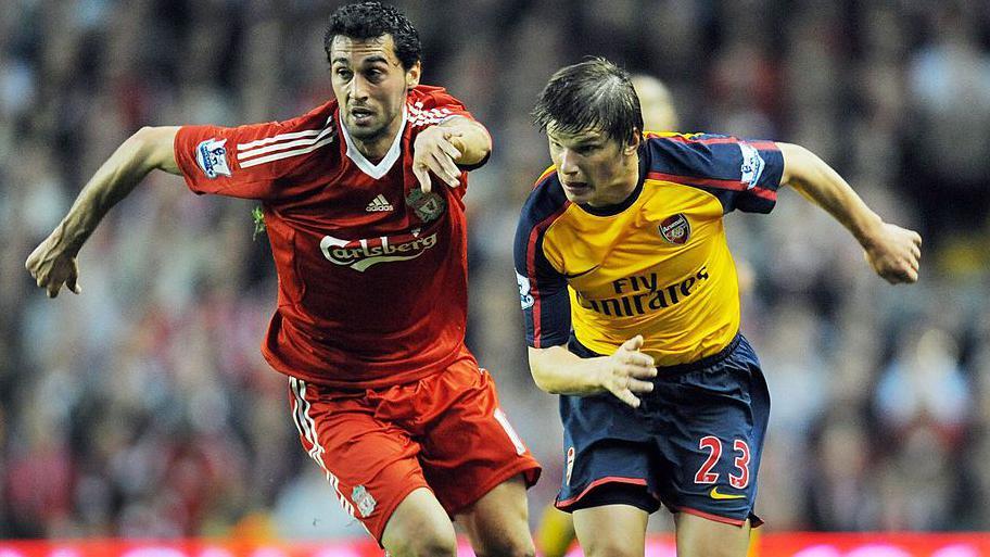 Andrey Arshavin in action for Arsenal against Liverpool in the 2009 match where he scored four times