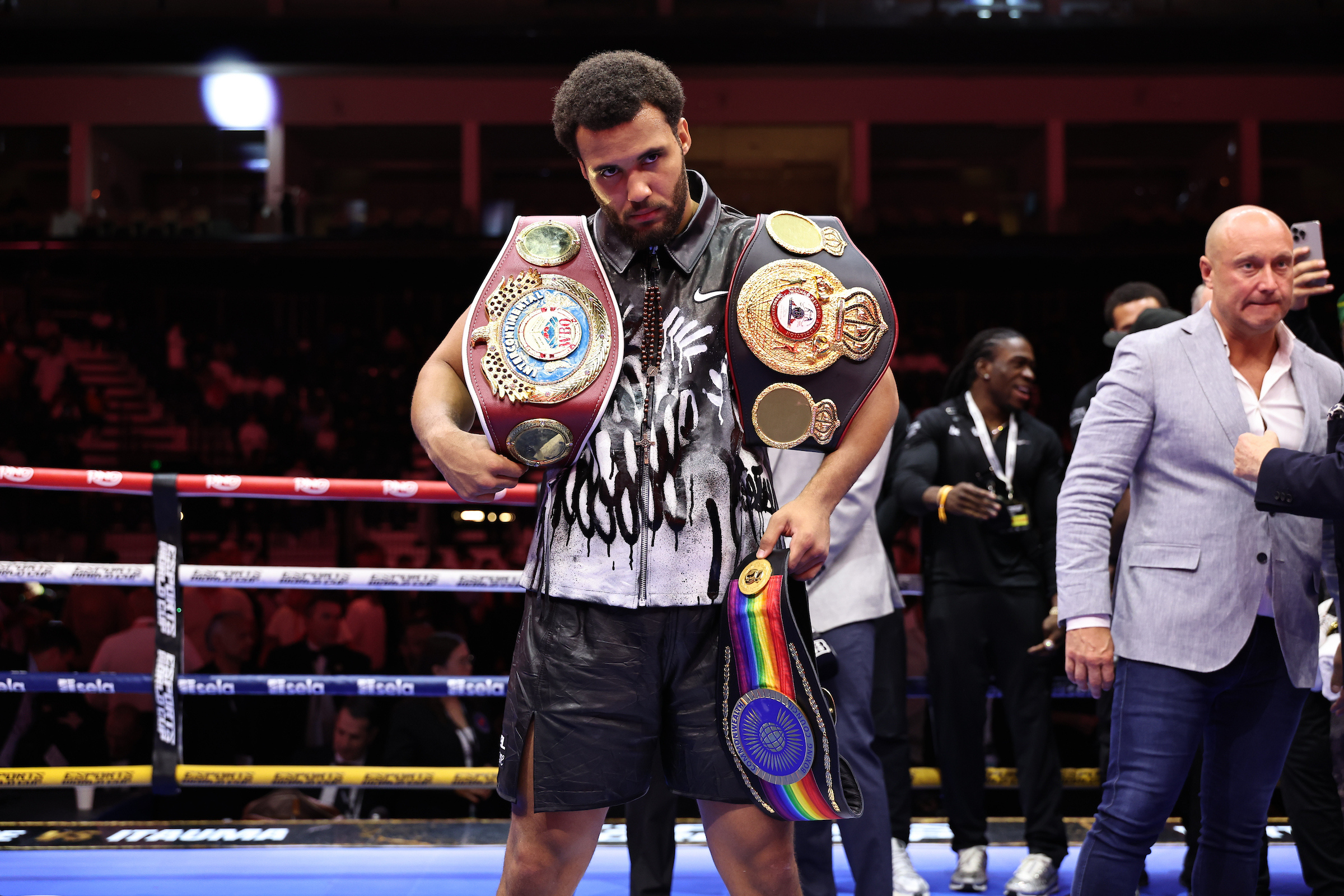 RIYADH, SAUDI ARABIA. AUGUST 16: Fight Night at the ANB Arena, Riyadh, Saudi Arabia on the 16th August 2025. ESports World Cup. Headlining the event are heavyweights Dillian Whyte v Moses Itauma. Queensberry Promotions. Credit: Leigh Dawney/Queensberry