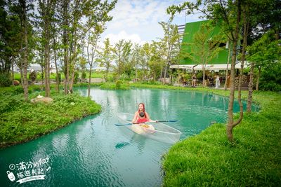 台中隱世湖畔動物園！透明獨木舟悠遊浪漫翡翠湖　可愛萌寵超友善