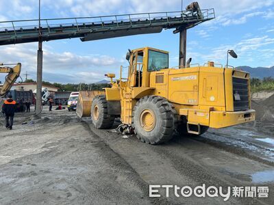 快訊／台東鹿野工安意外！男遭重機械輾壓當場死亡