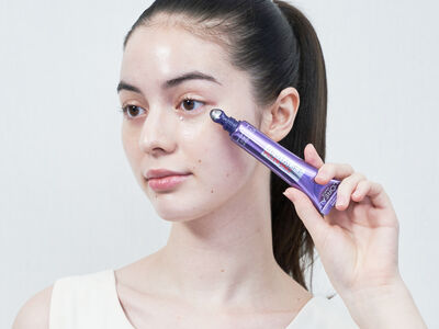 超便利！「冰鎮按摩眼霜」超紅　一觸冰涼改善眼周疲態