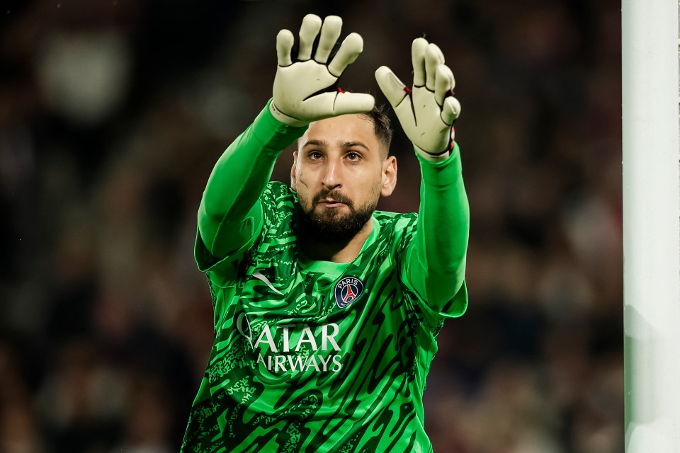 PARIS, FRANCE - MARCH 5: Goalkeeper Gianluigi Donnarumma of Paris Saint Germain in action during the UEFA Champions League 2024/25 Round of 16 first leg match between Paris Saint-Germain and Liverpool FC at Parc des Princes on March 5, 2025 in Paris, France. (Photo by Antonio Borga/Eurasia Sport Images/Getty Images)