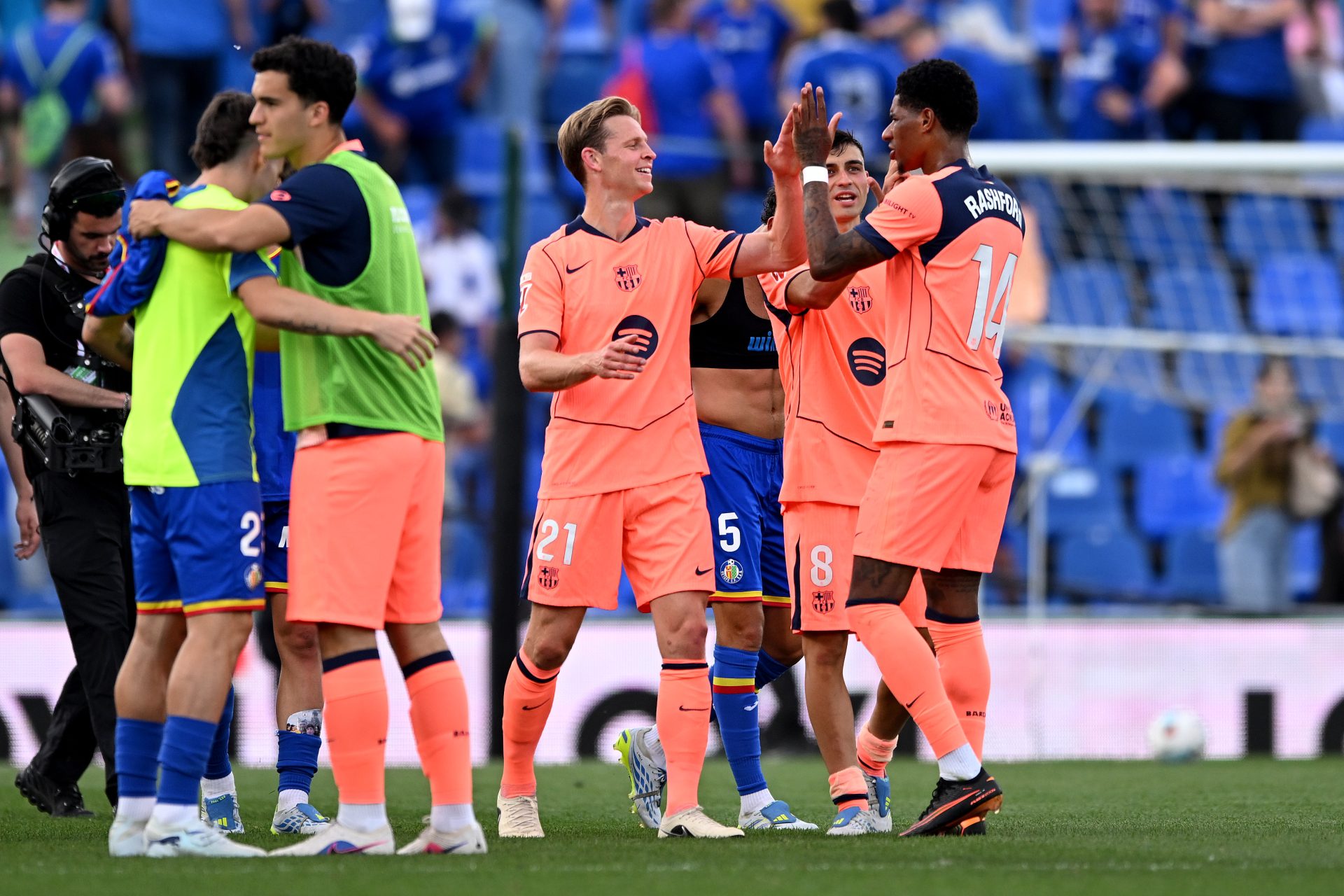 Frenkie de Jong finally addresses Man United transfer links: &lsquo;As long as I&rsquo;m good enough to&hellip;&rsquo;