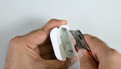 0分！AirPods Pro 3拆解難度堪比地獄　被判「完全無法維修」