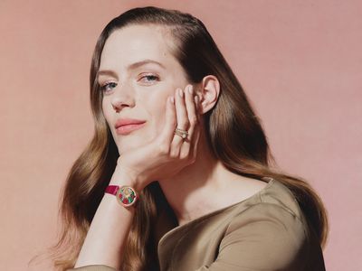 梵克雅寶俏皮仙子飛上錶面　獨家工藝詮釋晶瑩果實