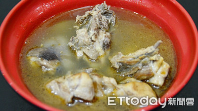 一鍋燒酒雞喚回記憶！86歲失智總鋪師重現神級手藝　逼哭家人