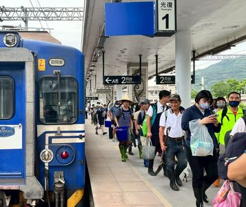 「鏟子超人」徒步走入災區！ICU醫感動：感謝台灣人的善良