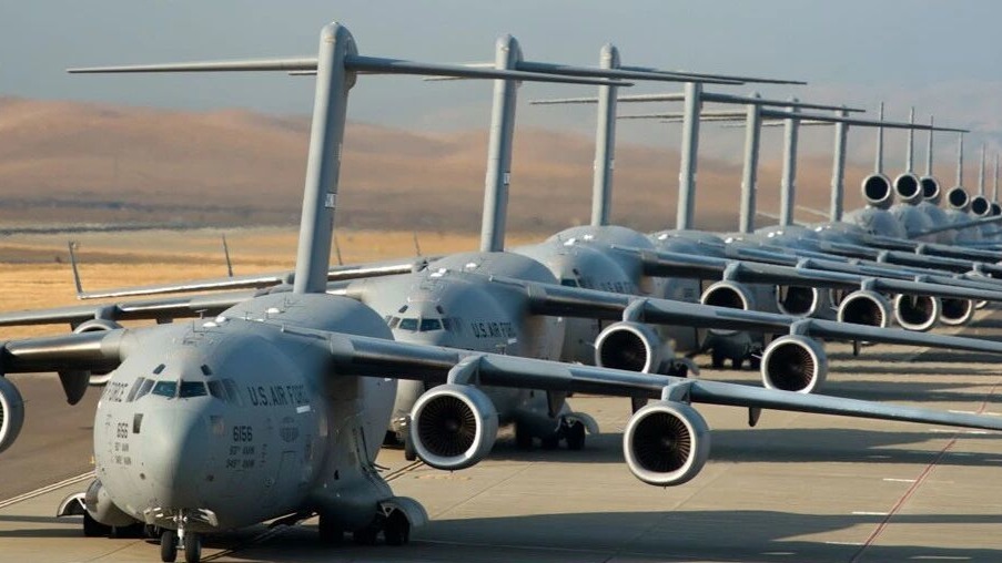 美媒爆：大批美国军机正飞往中东