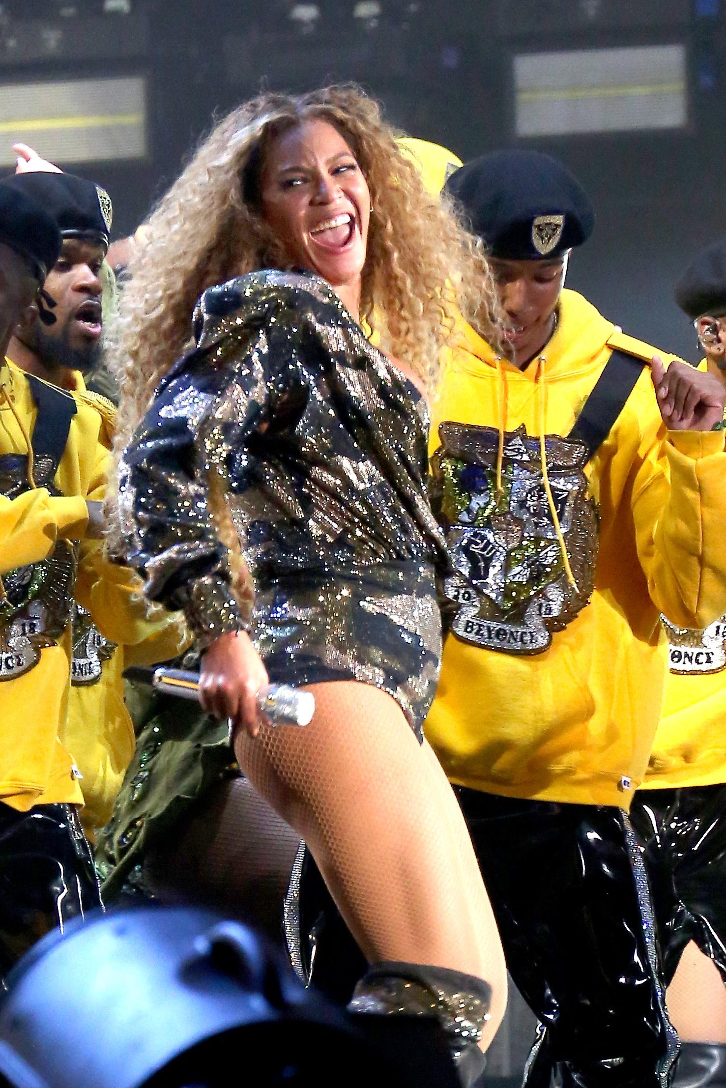 Beyonce performs at Coachella