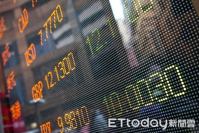 8月15日星座運勢／天蠍投資績優股賺翻！　射手座真愛降臨