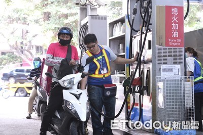 快訊／加油要快！明起汽、柴油各調漲0.4元　美出兵委內瑞拉害的