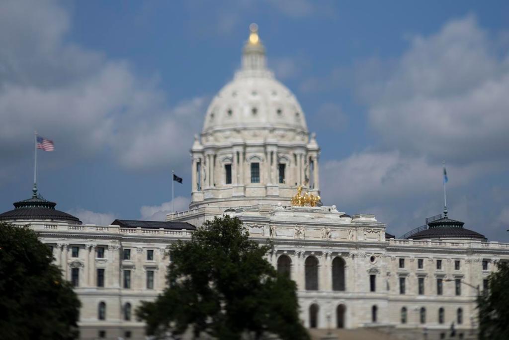 Minnesota State Capitol photo