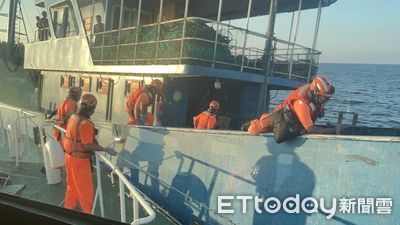 陸漁船澎湖越界拒檢！海巡硬起來「登船押人」回馬公調查