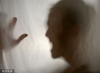 罵完五字經才想起遭通緝　哥1動作害慘弟弟！再添2罪